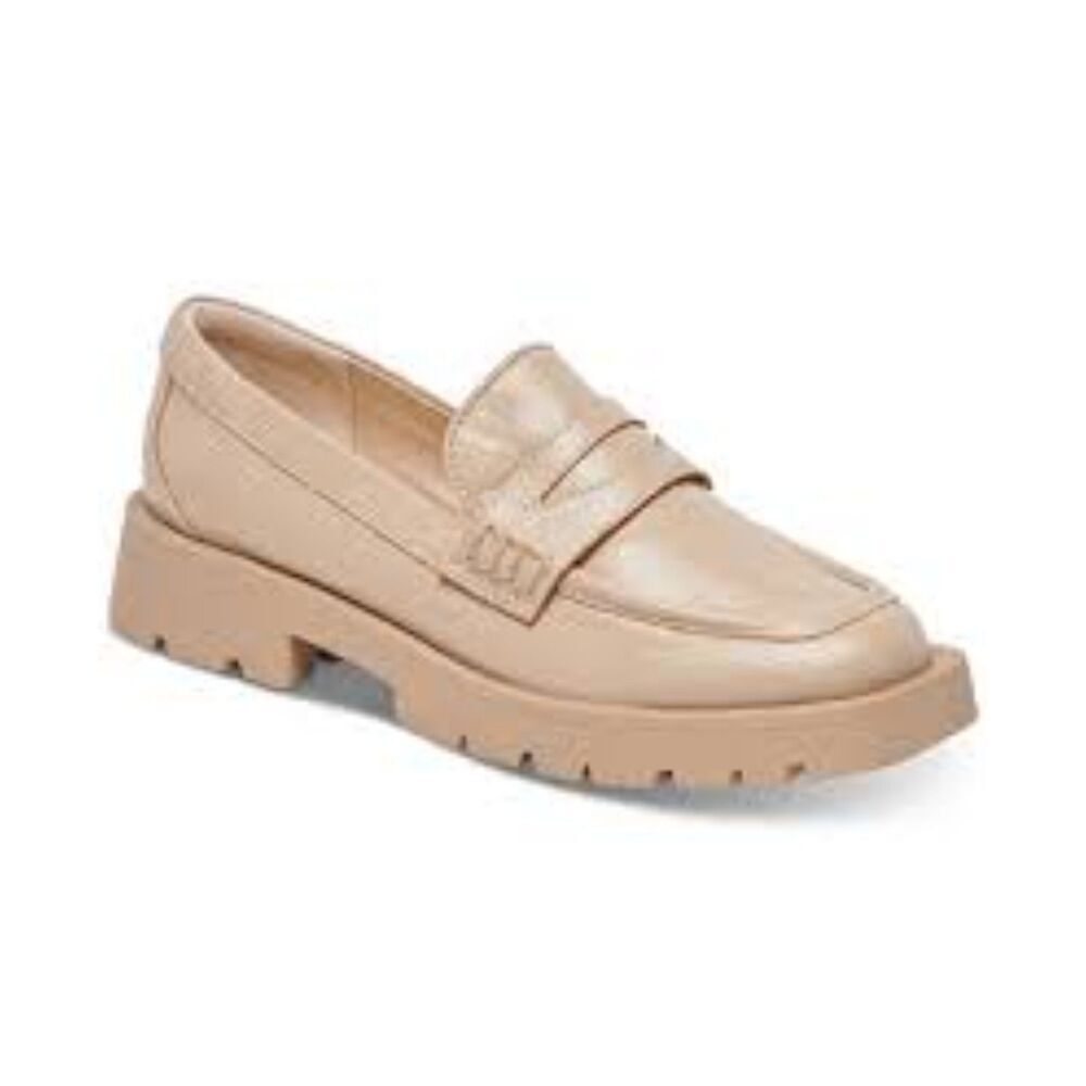 NWOT Dolce Vita Women's Tan Elias Lug Sole Tailored Loafers Size 7.5‎